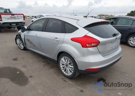 2017 Ford Focus Titanium из США, поврежденный, VIN 1FADP3N21HL287695